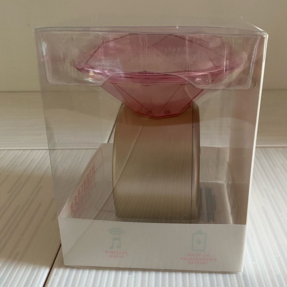 Rechargeable Speaker Wireless NEW Bluetooth USB Pink Gold Ring Bridal Party NIB - Picture 3 of 6